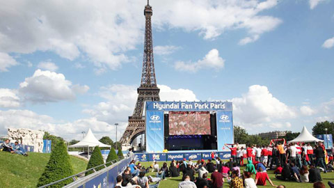 Paris có thể phải đóng cửa fan-zone lớn nhất EURO 2016