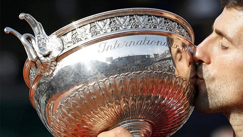 Djokovic giành Grand Slam đầu tiên trên sân đất nện