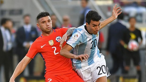 Argentina thanh toán món nợ với Chile