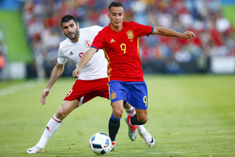 Vazquez là cầu thủ thi đấu ấn tượng nhất của Tây Ban Nha đêm qua dù chỉ ra sân 45 phút