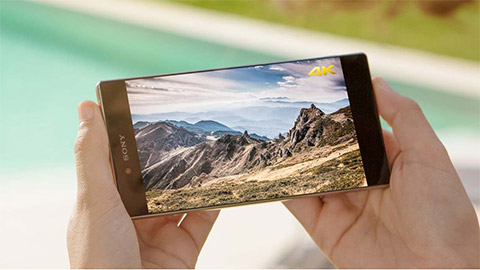 Xperia Z5 Premium là mẫu smartphone đầu tiên trên thế giới sở hữu màn hình độ phân giải 4K