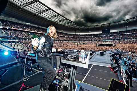 Đêm nay, sẽ là một lễ hội bóng đá được khởi đầu bằng màn  trình diễn âm nhạc của DJ Guetta