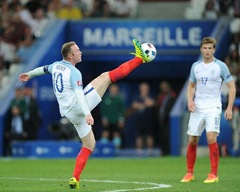 Quan sát màn trình diễn của Rooney cũng như các học trò tại M.U là một ý đồ của Mourinho 