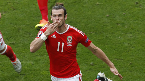 Bale giúp Xứ Wales giành chiến thắng lịch sử ở VCK EURO