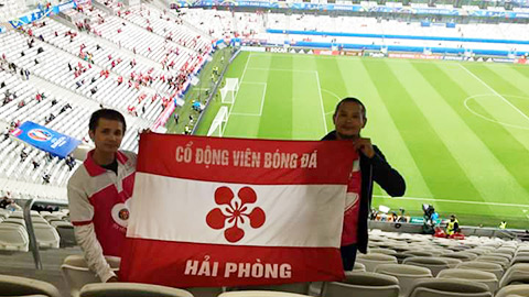 Đón xem lá cờ Việt Nam đại diện cho sự kiêu hãnh và phong cách người Việt trên sân cỏ. Còn gì tuyệt vời hơn khi đội tuyển Việt Nam giành chiến thắng và mang về niềm vui cho toàn dân.