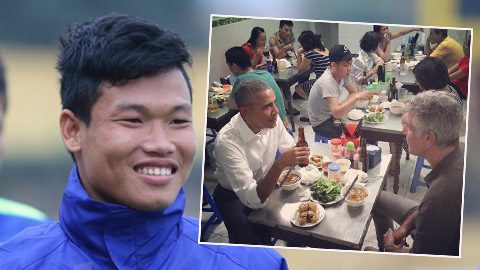 Cầu thủ HA.GL thưởng thức "bún chả Obama" ngay khi ra Hà Nội