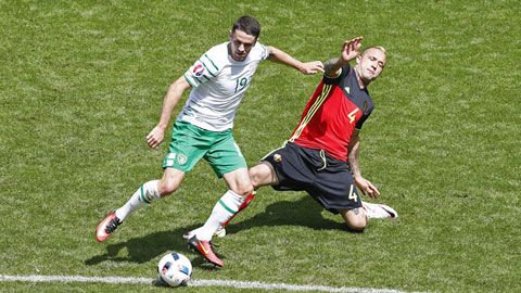 Góc chiến thuật Ireland 0-3 Bỉ: Dao hai lưỡi