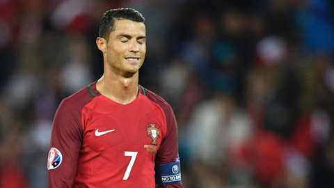 Hỏng pen, Ronaldo vẫn tịt ngòi ở kỳ EURO thứ 4