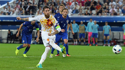Tây Ban Nha đáng ra phải được đá lại quả 11m ở trận gặp Croatia