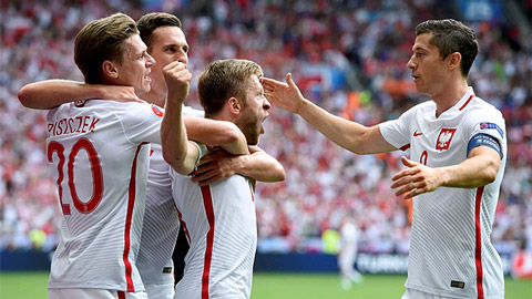Ba Lan 1-1 Thụy Sĩ (luân lưu 5-4): Ba Lan vào tứ kết sau loạt đấu súng