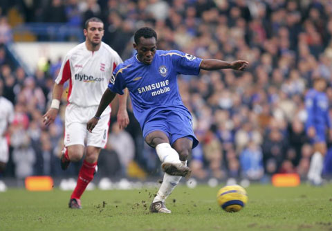 Essien yêu thích M.U nhưng Chelsea mới là đội có được anh