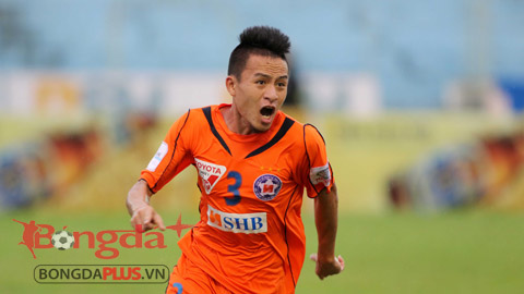 Võ Huy Toàn khóc sau bàn thắng đầu tiên ở V.League 2016