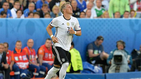 Schweinsteiger lập kỷ lục ra sân tại EURO và World Cup
