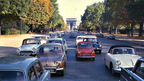 Paris cấm ô tô trên 20 năm tuổi lưu hành để bảo vệ môi trường