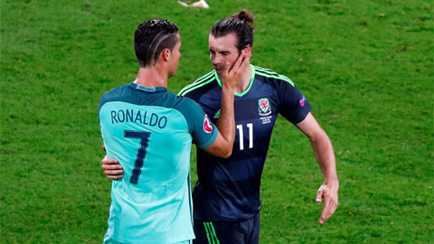 Ronaldo thì thầm điều gì với Bale sau trận bán kết EURO?