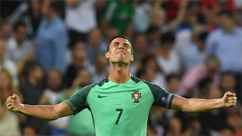 Cristiano Ronaldo: "Giấc mơ của chúng tôi vẫn sống"