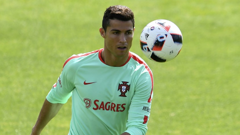Ronaldo đánh giá cao Pháp nhưng tin Bồ Đào Nha sẽ vô địch