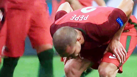 Pepe nôn mửa trong lúc ăn mừng vô địch