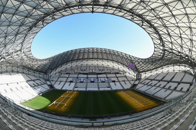  Stade Velodrome (Marseille): Rất nhiều SVĐ tổ chức EURO 2016 đã không còn ở trạng thái tốt nhất nhưng sân Velodrome vẫn hoàn hảo cho đến những trận đấu cuối cùng.