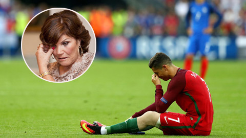 Mẹ Ronaldo bức xúc với pha vào bóng của Payet