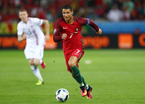 Ronaldo để lại dấu ấn đậm nét trong hành trình chinh phục chức vô địch EURO 2016 của Bồ Đào Nha