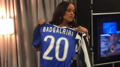 Sau Benzema, Rihanna lại tán tỉnh sao Juventus