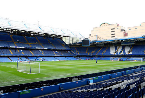  Stamford Bridge (Chelsea): 41.798 chỗ ngồi