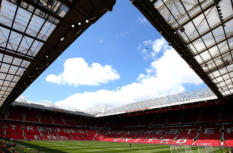 Old Trafford (Manchester United): 75,653 chỗ ngồi