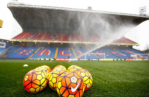 Selhurst Park (Crystal Palace): 25.456 chỗ ngồi