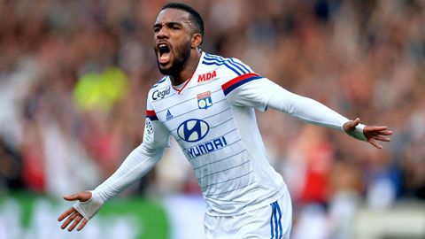 PSG không muốn chi 50 triệu euro cho Lacazette