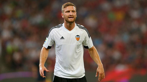 Mustafi không còn chỗ đứng vững chắc ở sân Mestalla