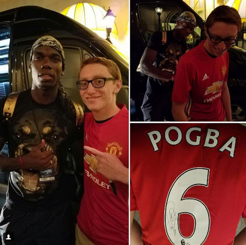 Pogba vui vẻ ký tặng áo đấu cho fan M.U