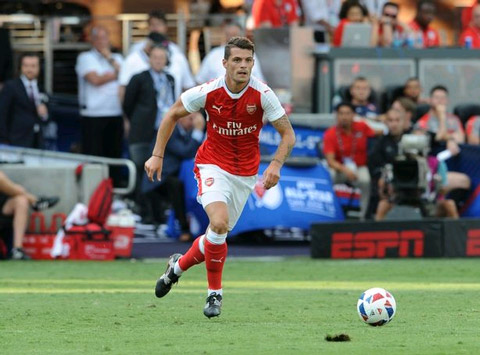 Xhaka đã có màn ra mắt Arsenal không đến nỗi nào