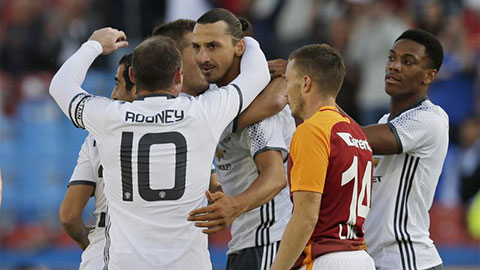M.U 5-2 Galatasaray: Ibra tỏa sáng ngay trong trận ra mắt Quỷ đỏ