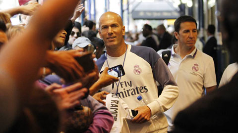 Zidane được tăng lương gấp đôi