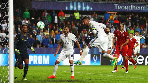Ramos đánh đầu gỡ hòa cho Real ở phút 90+3