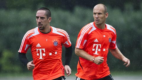 HLV Ancelotti sẽ phải giảm thiểu sự phụ thuộc của Bayern lên Robben và Ribery