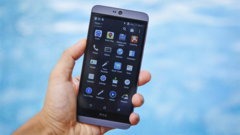 Smartphone có camera selfie 13MP của HTC giảm giá mạnh