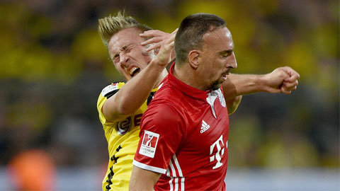 Lahm cảnh báo Ribery vì chơi cùi chỏ hậu vệ Dortmund
