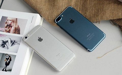 iPhone 7 Plus phiên bản màu xanh đọ dáng với iPhone 6s Plus