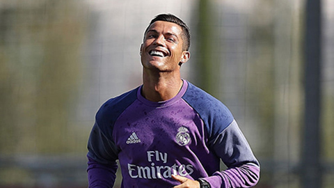 Ronaldo trở lại tập luyện, tái xuất vào tuần tới