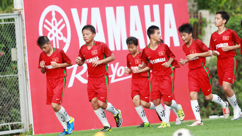 Đội tuyển U13 bóng đá học đường du đấu Nhật Bản