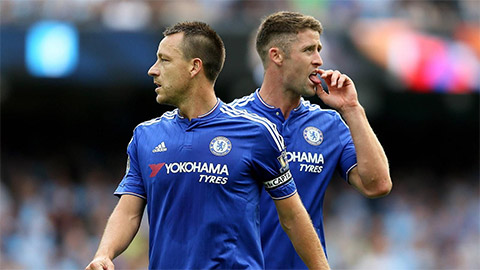 Chelsea thắng trong sợ hãi