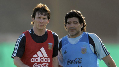 Tin giờ chót 25/8: Maradona gọi Messi là “rùa rụt cổ”