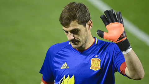 Casillas bị loại khỏi ĐT Tây Ban Nha: Giã từ một huyền thoại