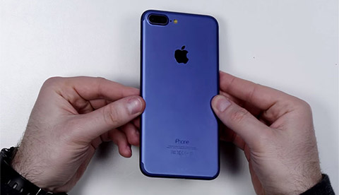 Phiên bản iPhone 7 Plus xanh đậm không phải phiên abnr màu sắc chính thức của iPhone thế hệ mới