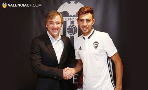 Munir (từ Barca đến Valencia): cho mượn