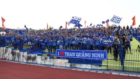Cầu thủ Than Quảng Ninh phản ứng mạnh với fan… phong trào