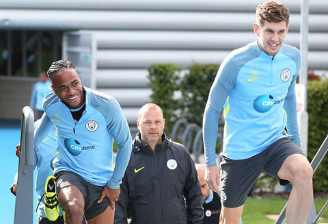 Guardiola luôn muốn mang tiếng cười đến buổi tập của Man City