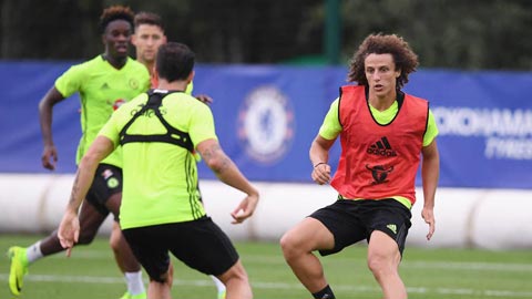 David Luiz tái ra mắt Chelsea: Trách nhiệm của Conte!